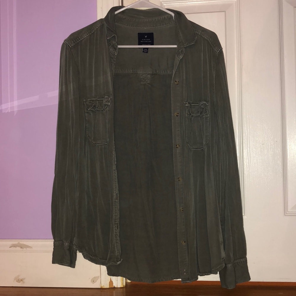 American Eagle - Flannel type button down